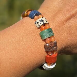Stunning natural multi gemstone panel stretch healing bracelet OSFM